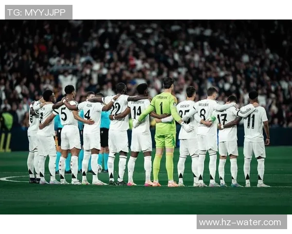 皇马击败曼联晋级欧冠八强，C罗梅开二度破门！